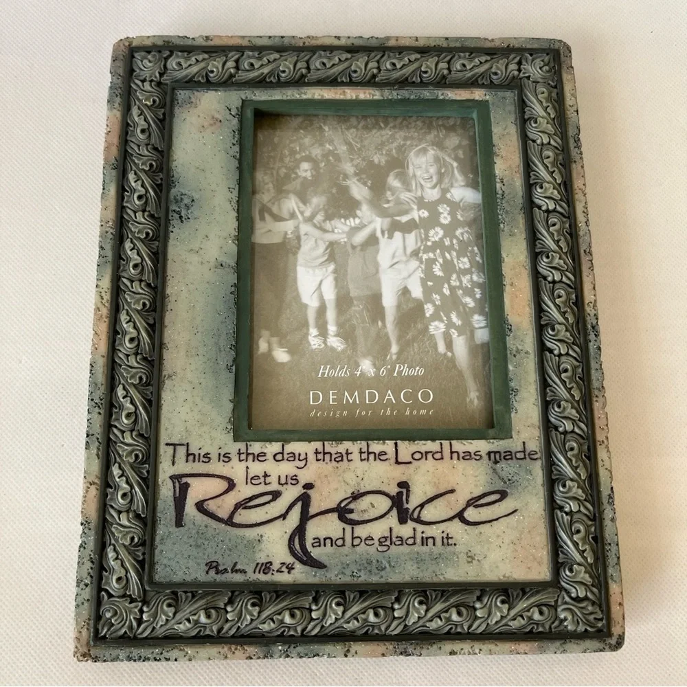 Vintage picture frame